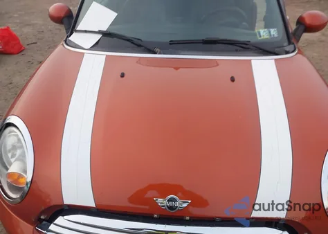 2013 Mini Convertible Cooper из США, поврежденный, VIN WMWZN3C5XDT135537